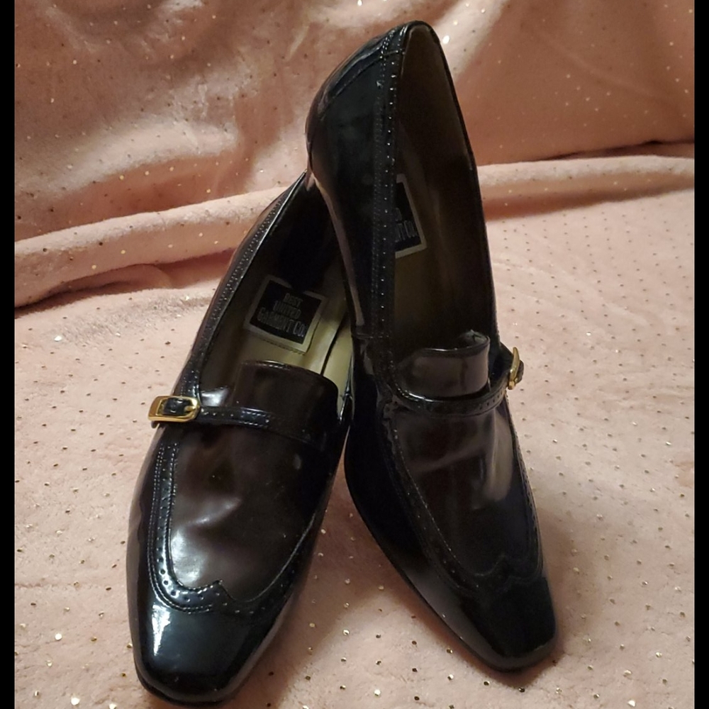 Heels - Picture 3 of 3